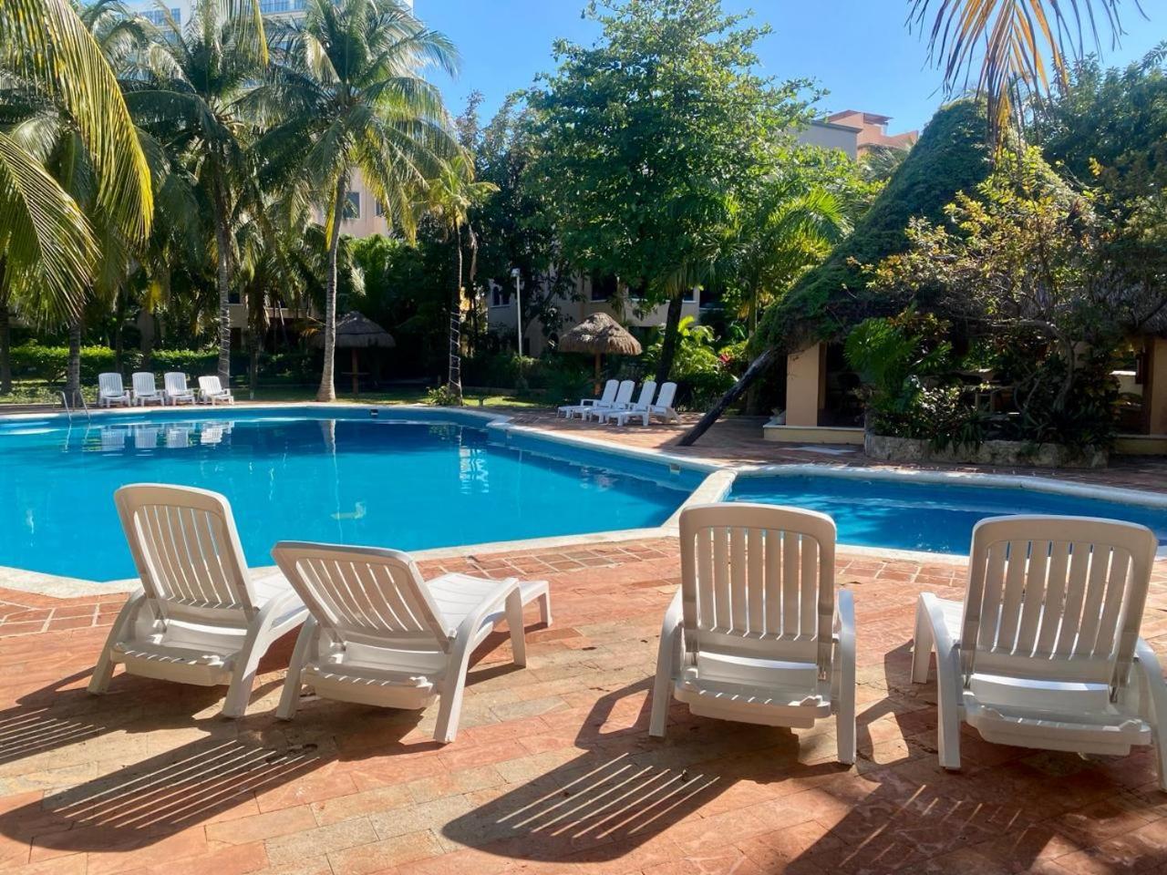 Deluxe Suites At Villas Tropical In Zona Hotelera カンクン エクステリア 写真